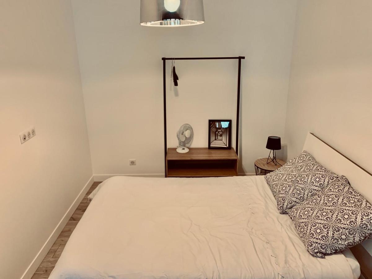 Superbe Appartement En Hyper Centre De Charleville Экстерьер фото